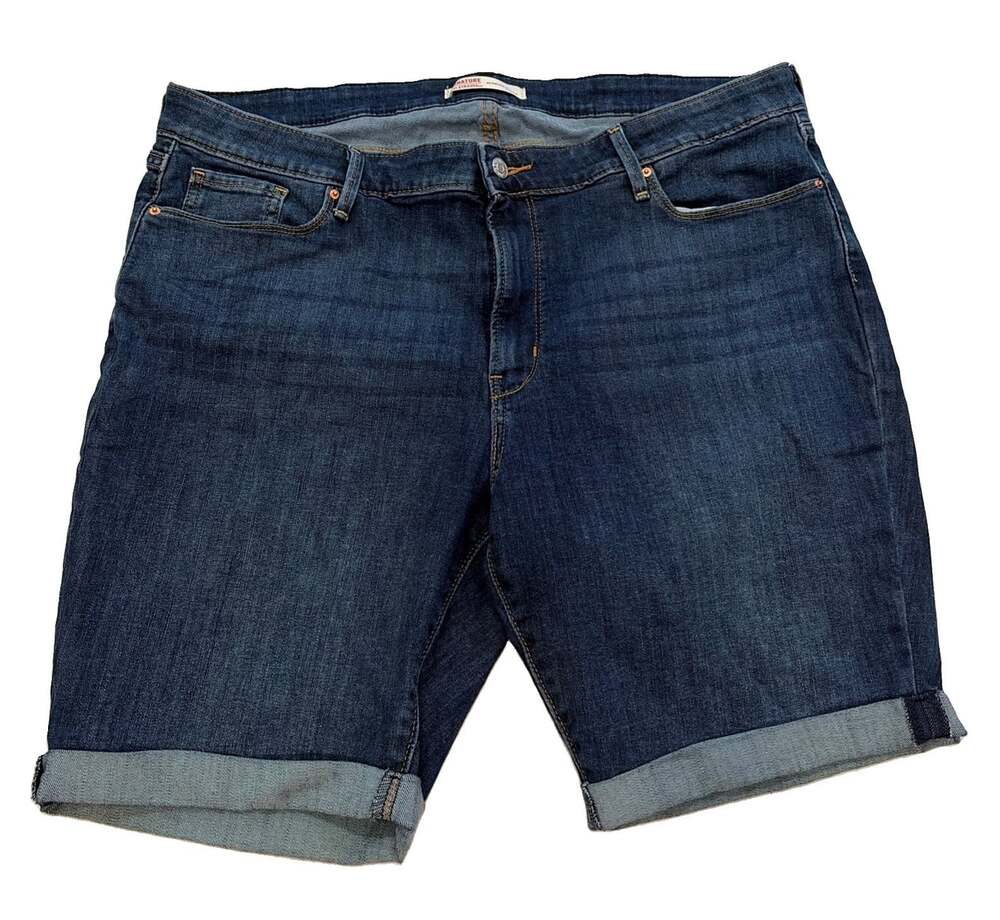 Signature Levi Strauss Shorts Women’s 20 Blue Dark Wash Bermuda Cuffed